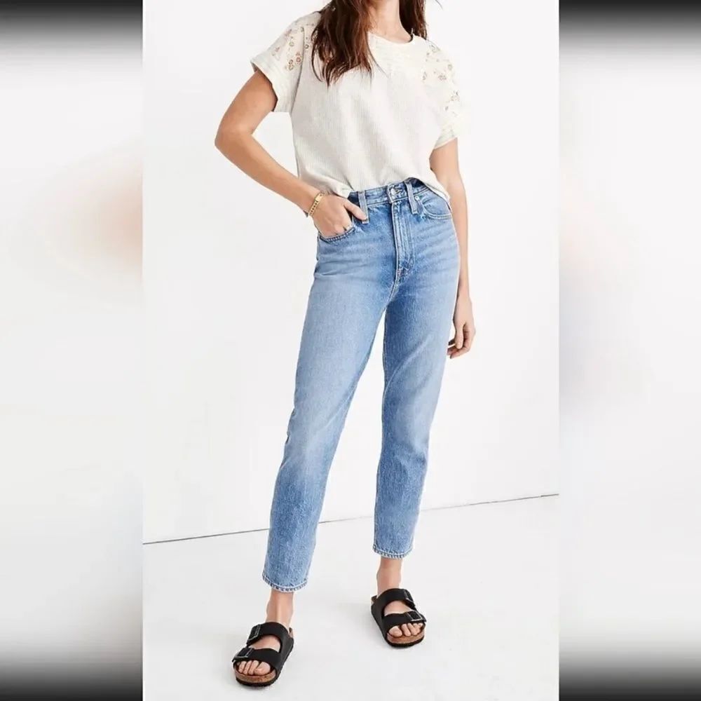 Madewell The Mom Jean High Rise Distressed Size 23T Tall